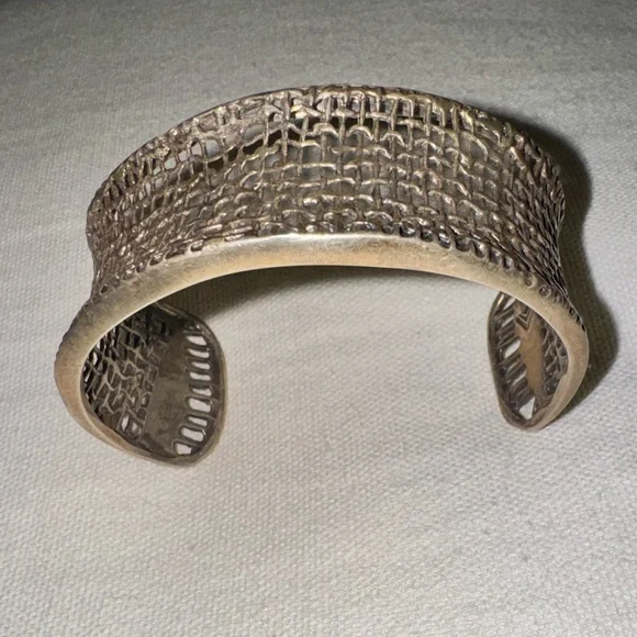 Retired Silpada Sterling Woven Cuff Bracelet - Picture 4 of 16